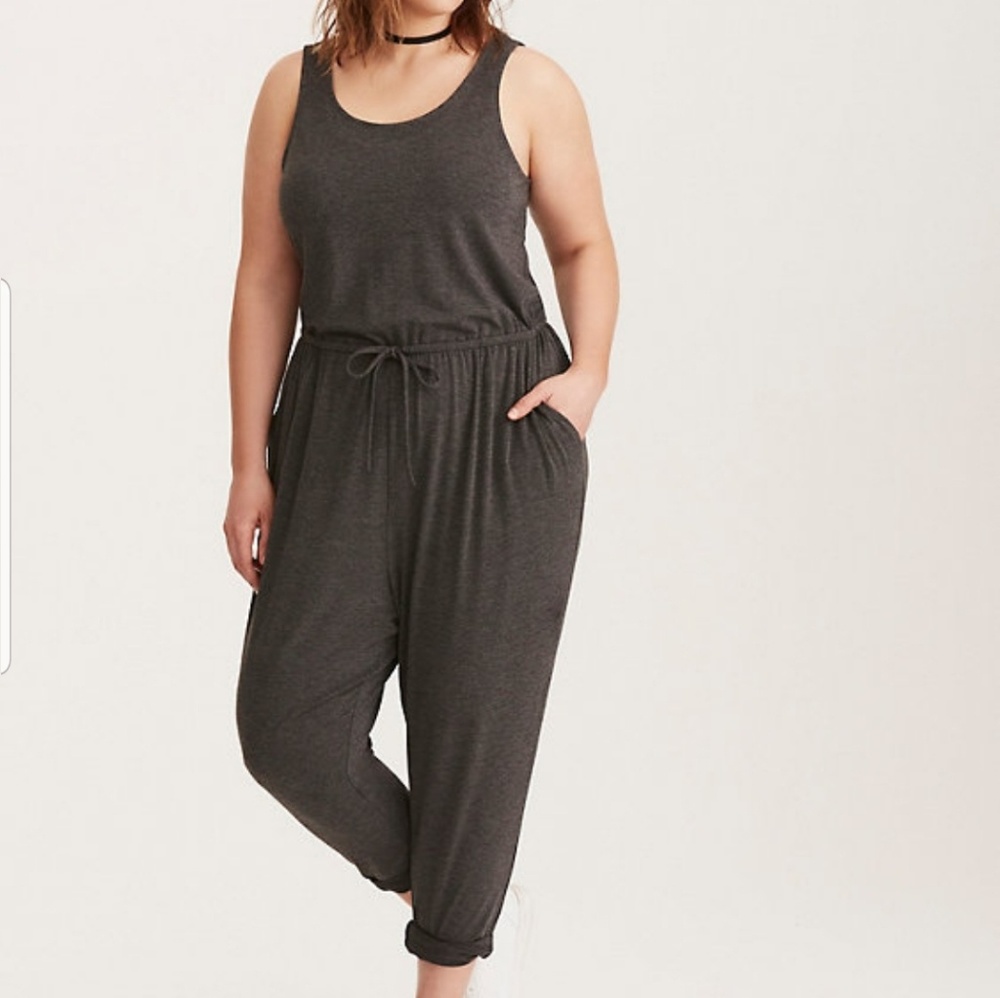 NWOT TORRID SIZE 3 JUMPSUIT